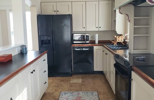 Tiverton Cabaña | Coastal Farm Cottage *Book 7 days receive $100 gift card*