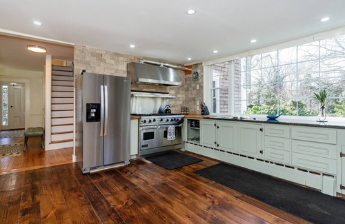 Charlestown Otro | Coastal Farmhouse at Ninigret Pond. Blocks to the beach. Sleeps 4 to 12 people
