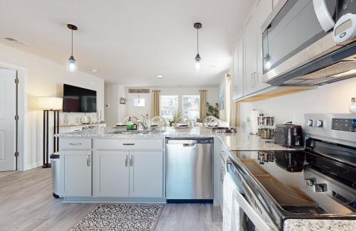 Ocean Isle Beach Casa | Coastal Gem