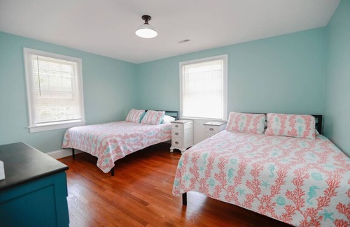 Cottage Line Cabaña | Coastal Getaway At Ocean View Beach