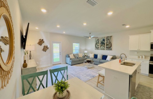 Port St. Joe Casa | Coastal Getaway + Golf Cart & Pools - Beach Access Right Across The Street!