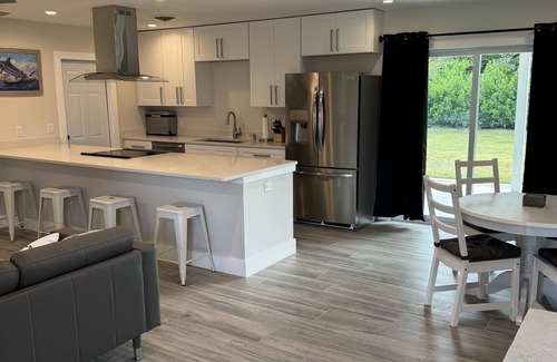 Stuart Casa | Coastal Getaway in Stuart