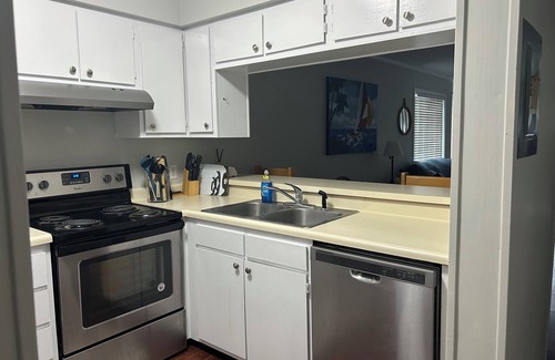 Morehead City Condominio | Grandes comodidades para la familia !! Piscinas, Putt Putt, Shuffleboard y la playa!