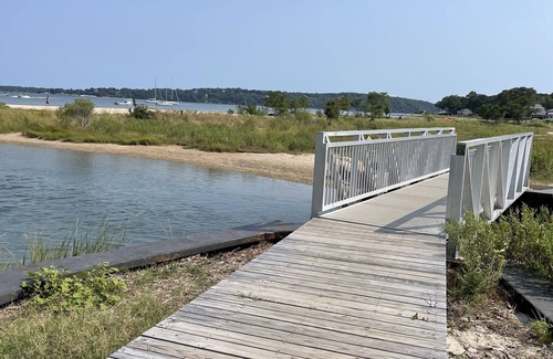 Town of Southold Town Casa | Coastal Getaway, water views, walk to beach