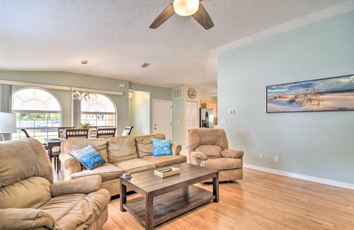 St. Petersburg - Clearwater Casa | Coastal Getaway with Pool 6 Mi to St Pete Beach!