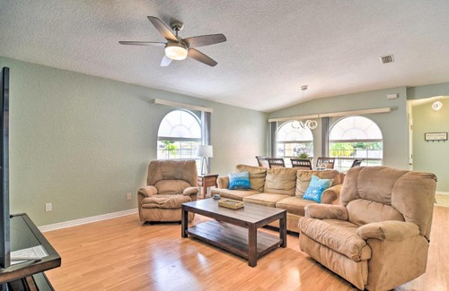 St. Petersburg - Clearwater Casa | Coastal Getaway with Pool 6 Mi to St Pete Beach!