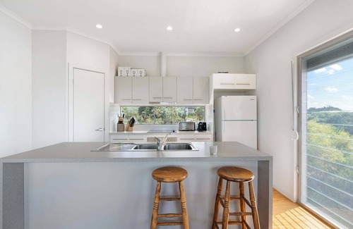 Goolwa Beach Casa | Coastal Grace - 5 Neighbour Avenue
