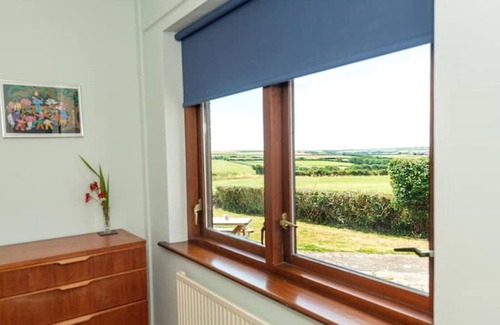 St Ishmaels Casa | Coastal Haven - Ideal for Skomer Island