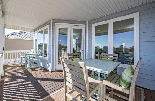 Morgantown Casa | Coastal Haven