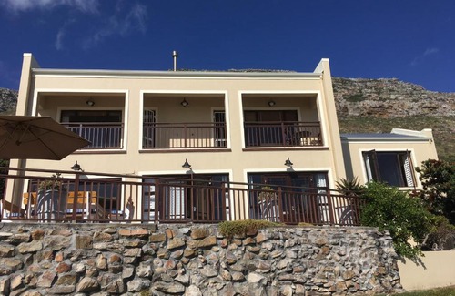 Cape Peninsula Casa | Coastal Haven