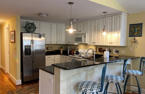 Morehead City Casa | Coastal hideaway in downtown Beaufort. Walk to shops and restaurants!