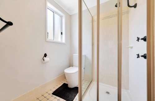 Long Jetty Casa | Coastal Home/Outdoor Spa-10mins from the beach