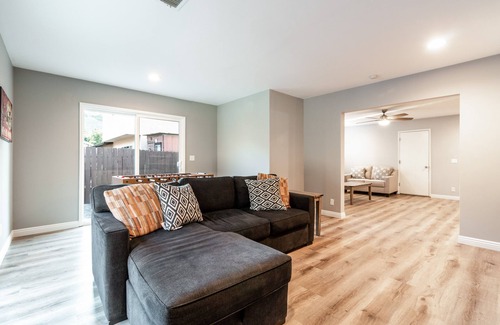 Oceanside Casa | Coastal Home Perfect for Large Families and Groups of Friends