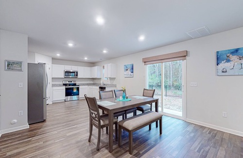 St. James Casa | Coastal home with community pool, close to beach and local attractions