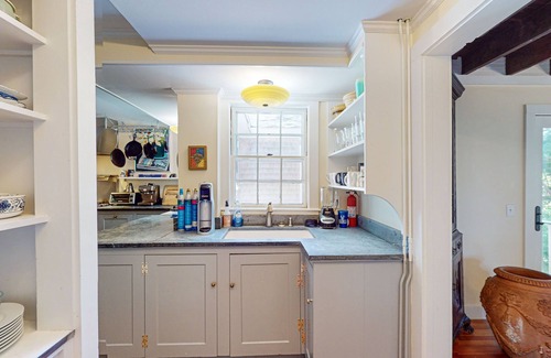 West Hyannisport Casa | Coastal home with screened porch, W/D, & amazing location