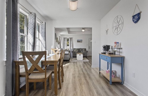 Mississippi City Apartamento | Coastal Inspired Duplex. Close to the beach! #1