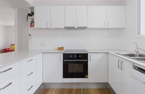 Bateau Bay Casa | Coastal Inspired Escape - Poppy's Place