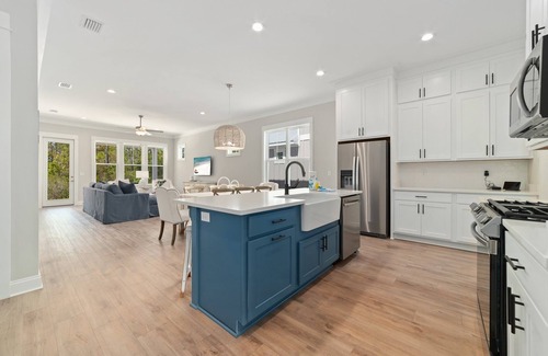 Orange Beach Casa | Coastal Luxury Beach Escape with Plenty of Room! Pool and Golf Nearby