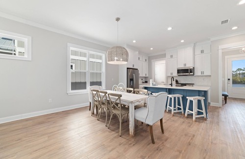 Orange Beach Casa | Coastal Luxury Beach Escape with Plenty of Room! Pool and Golf Nearby