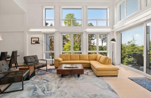 Wellfleet Casa | Coastal Luxury Near Wellfleets Best Beaches