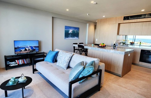 Bronte Apartamento | Coastal Luxury Overlooking Tamarama Beach - Views, Parking & Air Conditioning