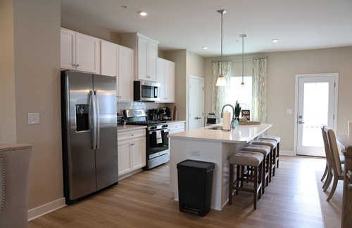 Bayside Casa | Coastal Luxury Townhome; Home Arcade, Pools, Pet-Friendly, Gym, Close to Beaches