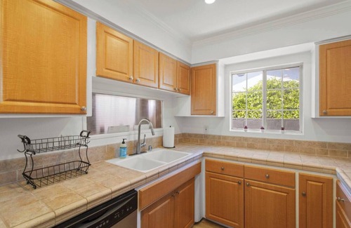 Westside Costa Mesa Casa | Coastal Magic Retreat