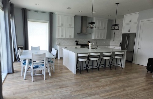 Dixie Shores Casa | Coastal Manatee Escape - Lovely 4-BR home on a canal in peaceful Crystal River