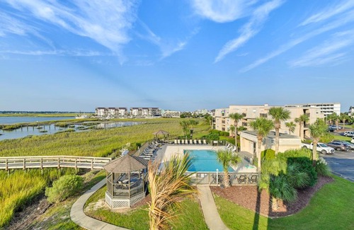 Gulf Stream Estates Apartamento | Coastal Murrells Inlet Condo with Balcony!