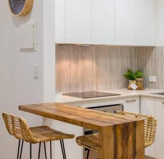 Towradgi Apartamento | Coastal Nest - Stylish 1BR Steps to Towradgi Beach