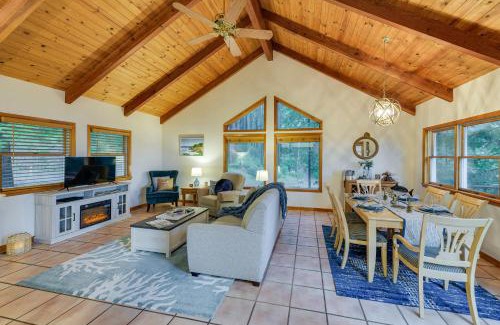 Gualala Casa | Coastal NorCal Sanctuary with Ocean and Redwoods Views