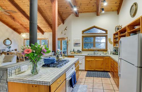 Gualala Casa | Coastal NorCal Sanctuary with Ocean and Redwoods Views