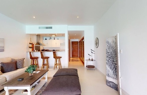 Beacon Hill Condominio | ☀️🏖️Coastal Oasis by IRE Vacations - Spacious Studio Overlooking the Beach
