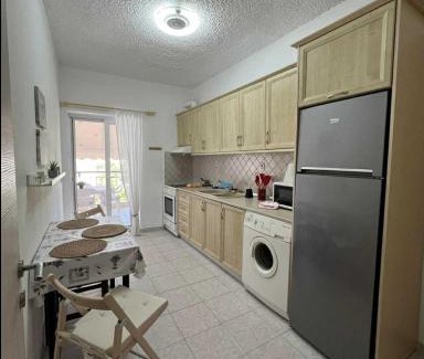 Polichrono Apartamento | Coastal Oasis