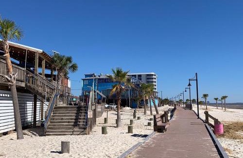 Biloxi Casa | Coastal Oasis on Biloxi Beach - Gulf Coast Vac Home