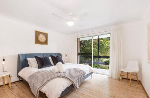 Callala Beach Casa | Coastal Oasis - Pet Friendly - 6 Mins Walk to Beach