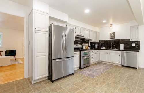 Fire Mountain Casa | Coastal Oceanside Family Getaway