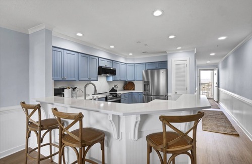 Shell Island Condominio | Coastal Paradise: 2 Pools, Tennis Court, Beach Access!
