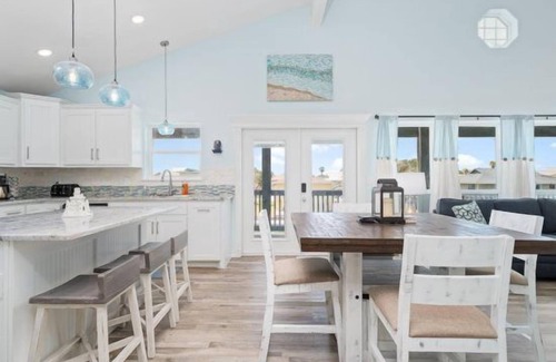 City-by-the Sea Casa | Coastal Paradise | Private Pool + Dock!