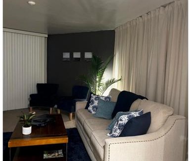 South Redondo Apartamento | Coastal Paradise Retreat Stylish Oceanfront Condo