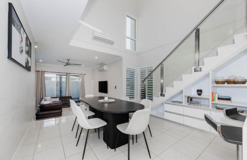 North Ward Casa | Coastal Retreat