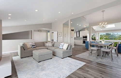 Solana Beach Condominio | Coastal Retreat- Immaculate Ocean View Condo-Large Patio, Tennis, Pool