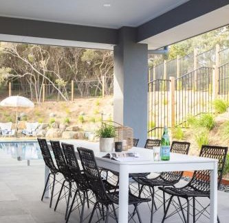 Rye Casa | Coastal Retreat in Rye solar pool