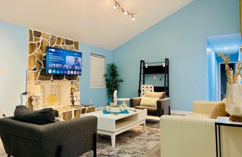 Charlotte Casa | Coastal Retreat Near Pineville and CLT