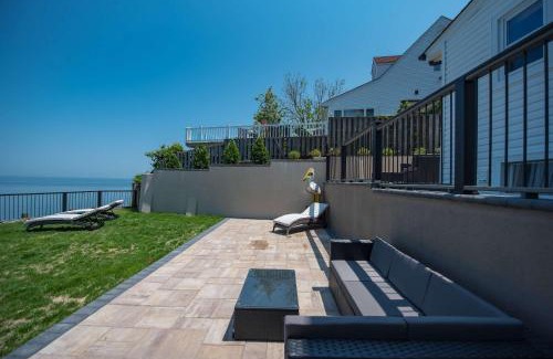 Wading River Casa | Coastal Retreat: Waterfront, Deck, Awesome Views