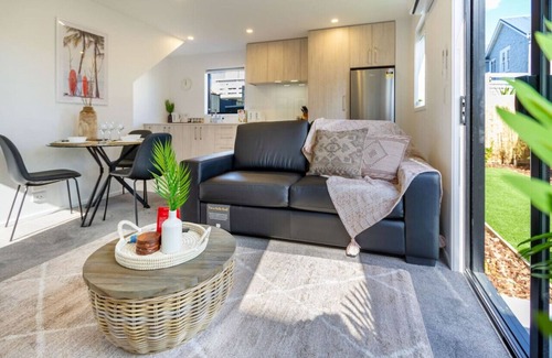New Brighton Casa | Coastal Sands Escape 1 bed 1 bath with sofa bed
