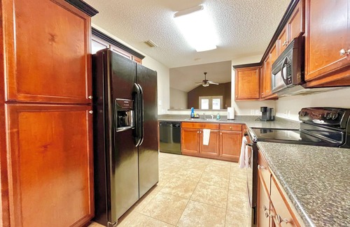 Saint Elmo Casa | Coastal Stay in Mobile Bay
