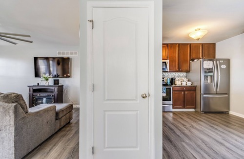 Sussex County Casa | Coastal Townhome Near DE & MD Beaches!