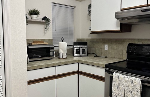 New Port Richey Condominio | Coastal Vibes in New Port Richey, FLA. Waterfront , sunsets free.