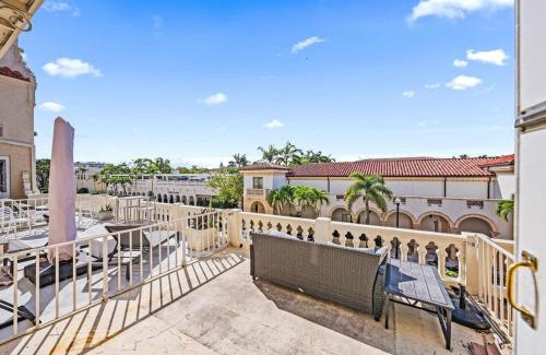 Palm Beach - West Palm Beach Hotel | Coastal View Terrace